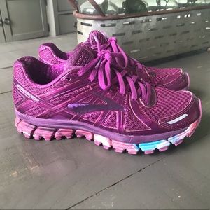 Brooks GTS 17 Running Shoes Size 7 Purple Blue